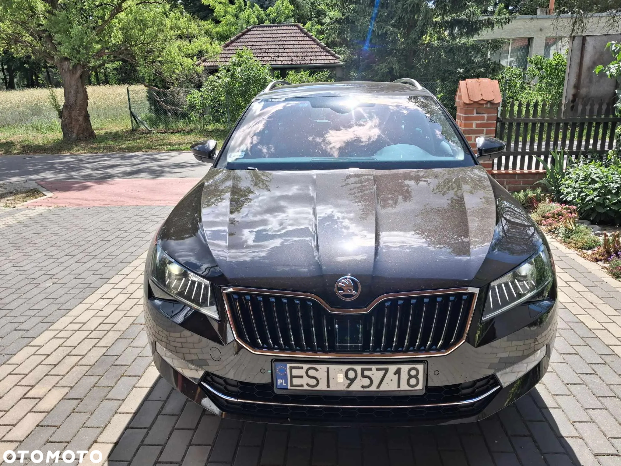 Skoda Superb 2.0 TDI 4x4 L&K DSG - 2