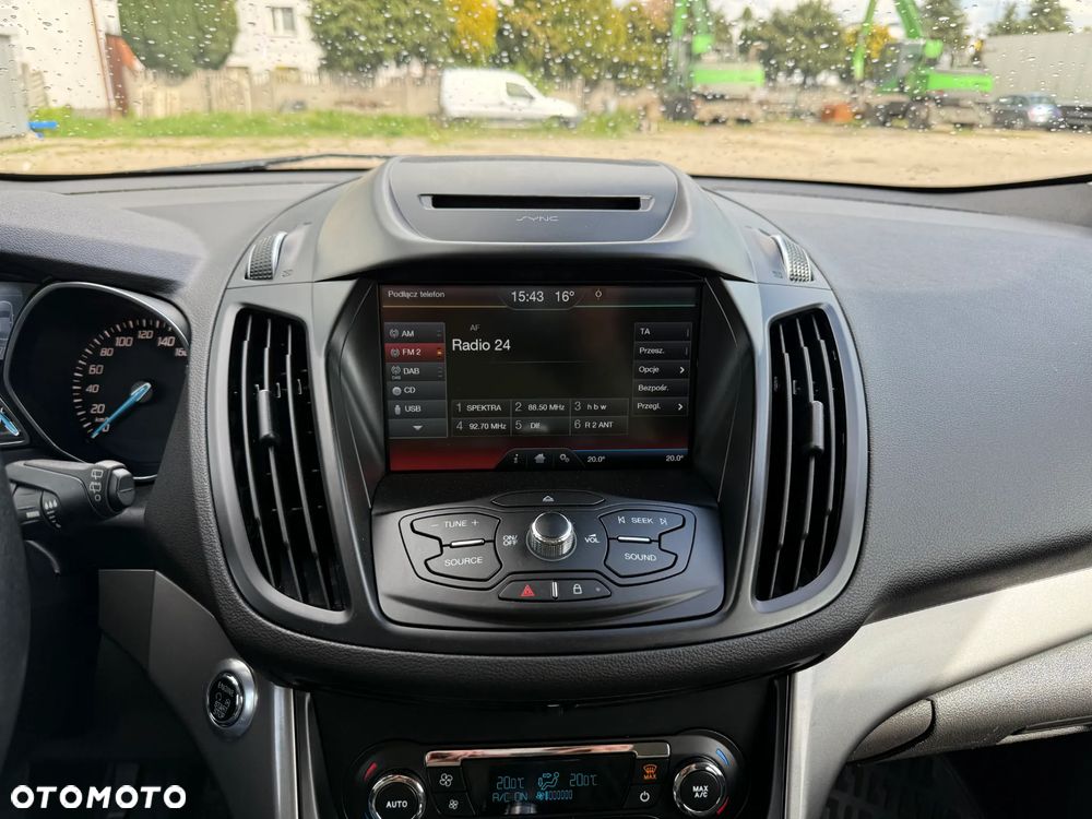Ford Kuga 1.5 EcoBoost 2x4 Titanium - 17