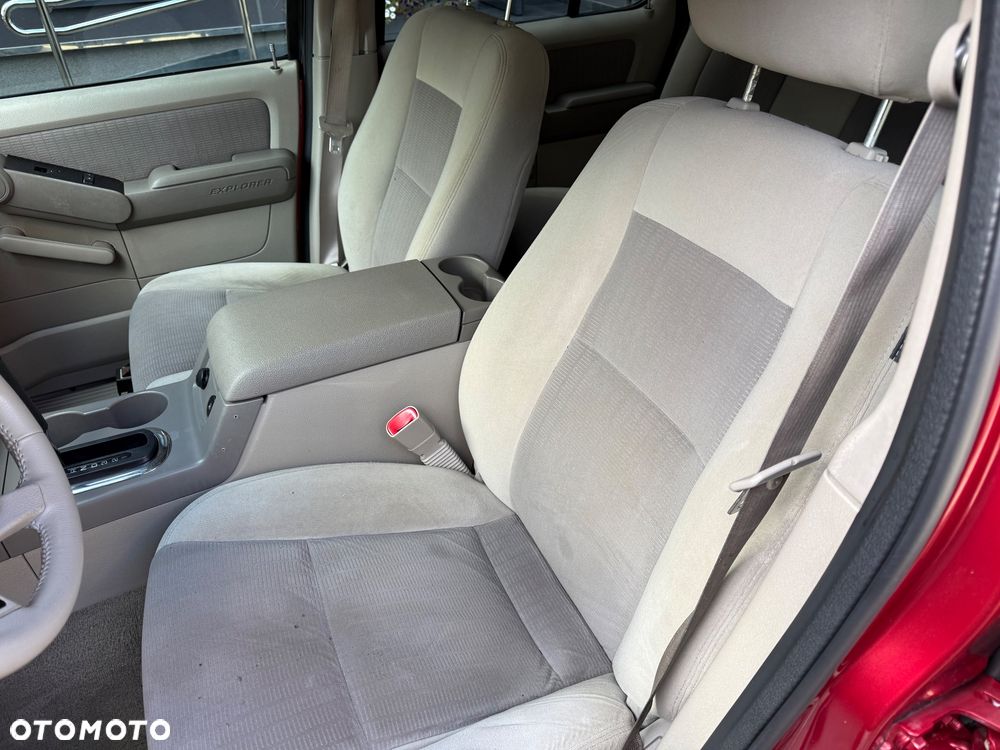 Ford Explorer 4.0 4WD - 22