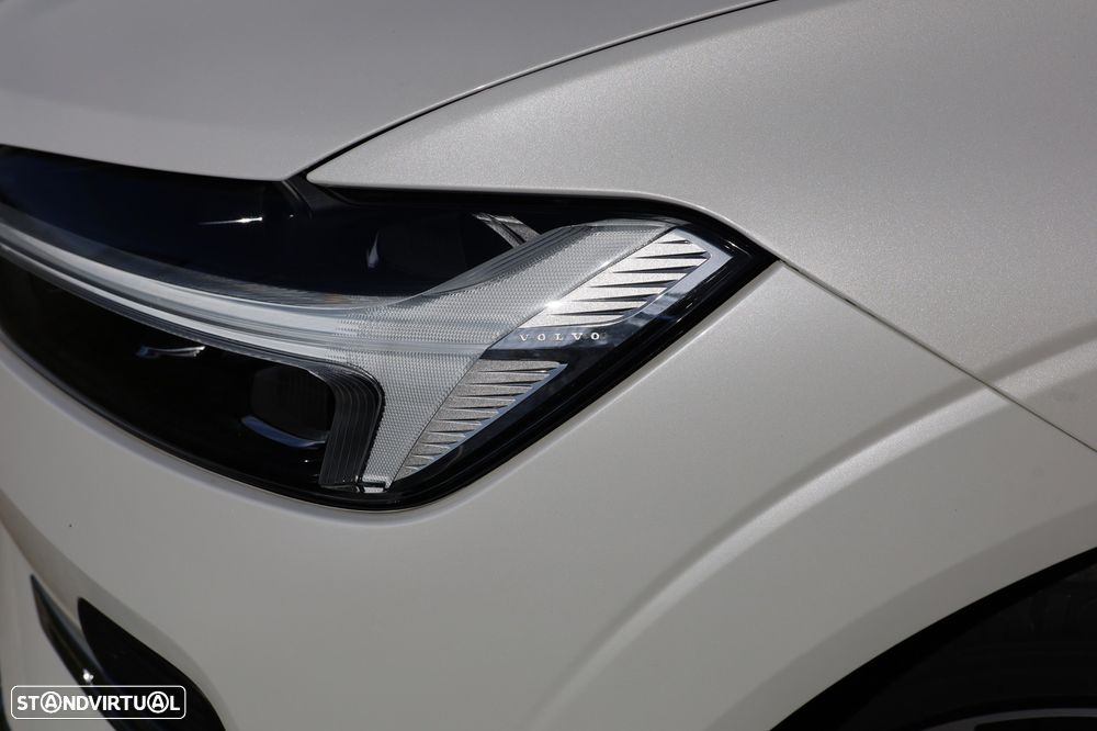 Volvo XC 60 2.0 T6 PHEV Inscription Expression AWD - 37