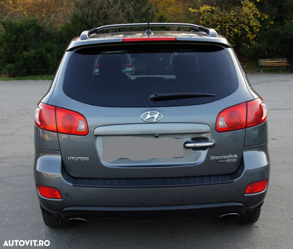 Hyundai Santa Fe - 4