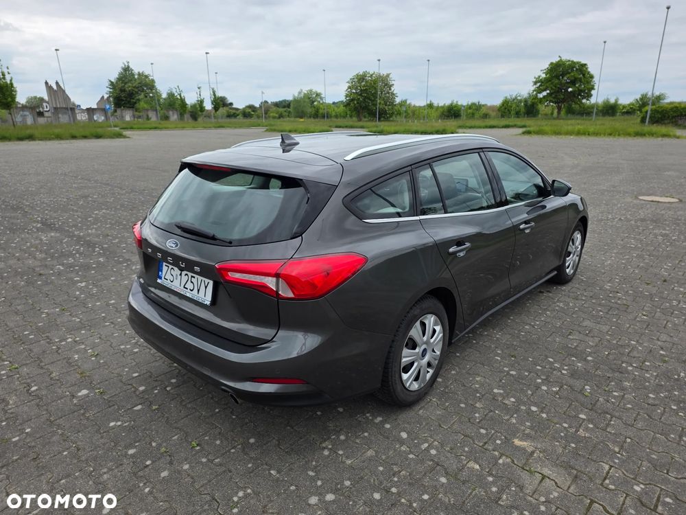 Ford Focus 1.5 EcoBlue Start-Stopp-System TITANIUM STYLE - 3