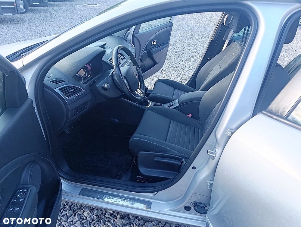 Renault Megane 1.2 16V TCe Energy Limited - 11