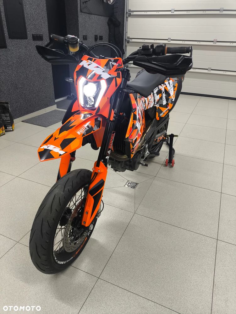 KTM SMC - 22