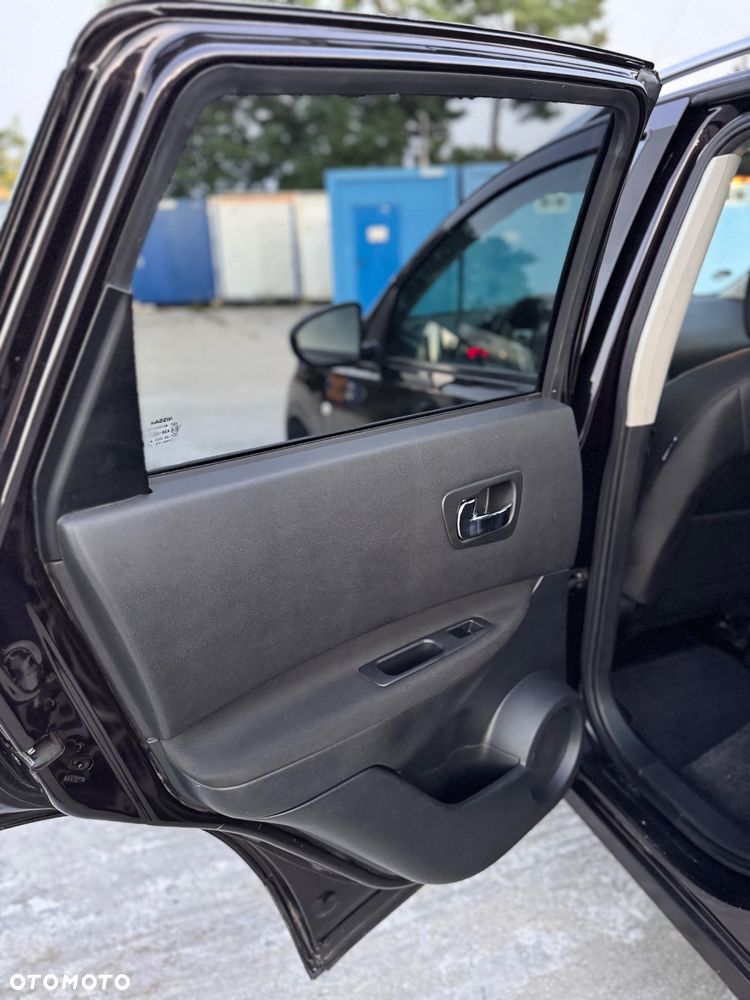 Nissan Qashqai - 12