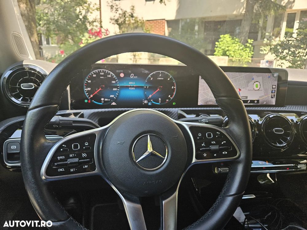 Mercedes-Benz A 180 d Sedan 8G-DCT - 16
