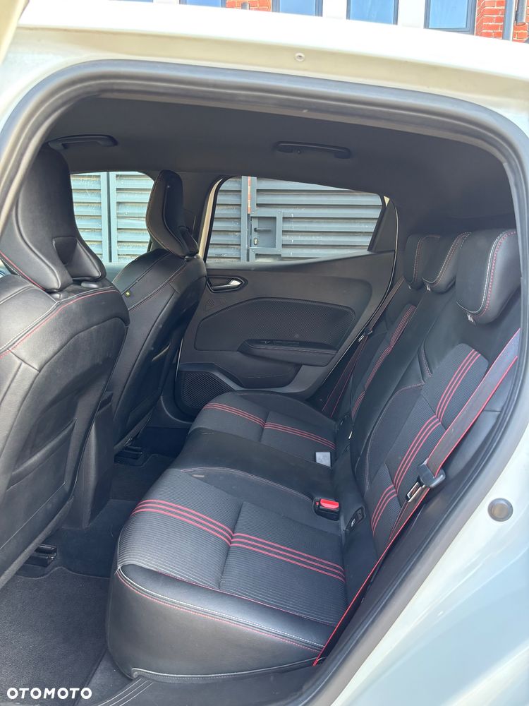 Renault Clio 1.3 TCe R.S Line EDC - 11