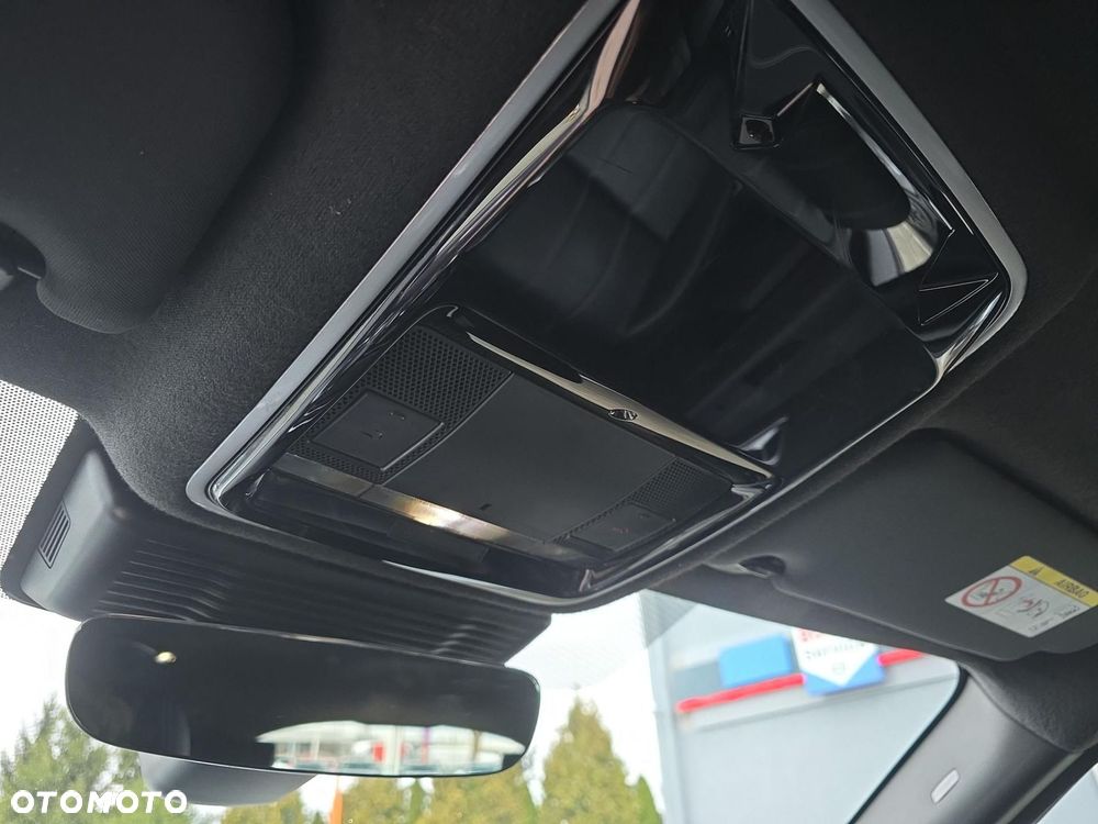 Land Rover Range Rover Velar - 21