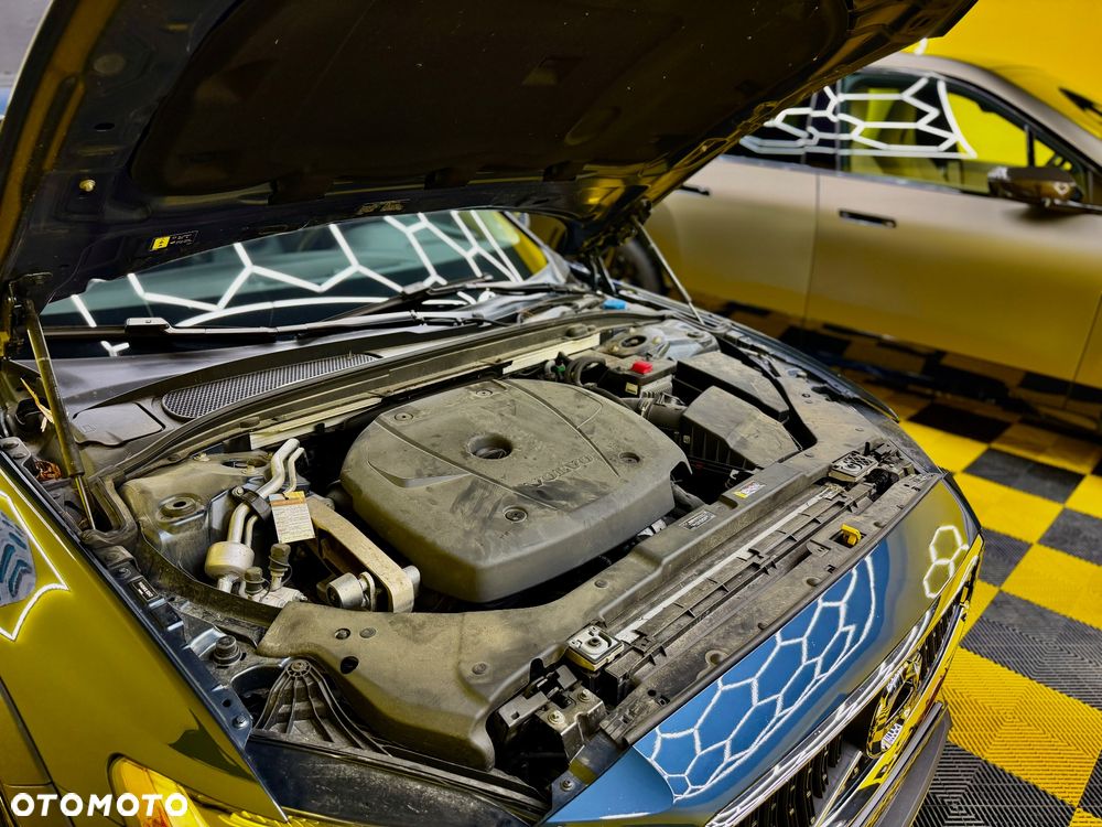 Volvo V60 Cross Country T5 AWD Geartronic - 31