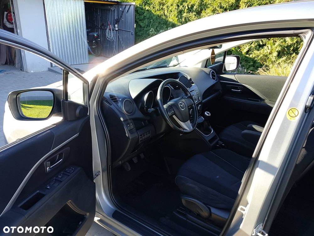 Mazda 5 2011 photo 5