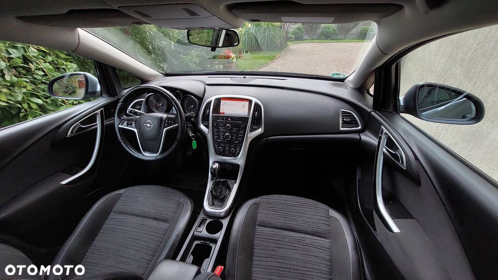 Opel Astra IV 1.4 T Energy EU6 - 16