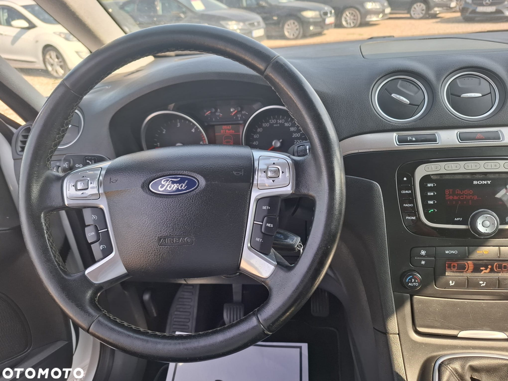 Ford Galaxy - 16
