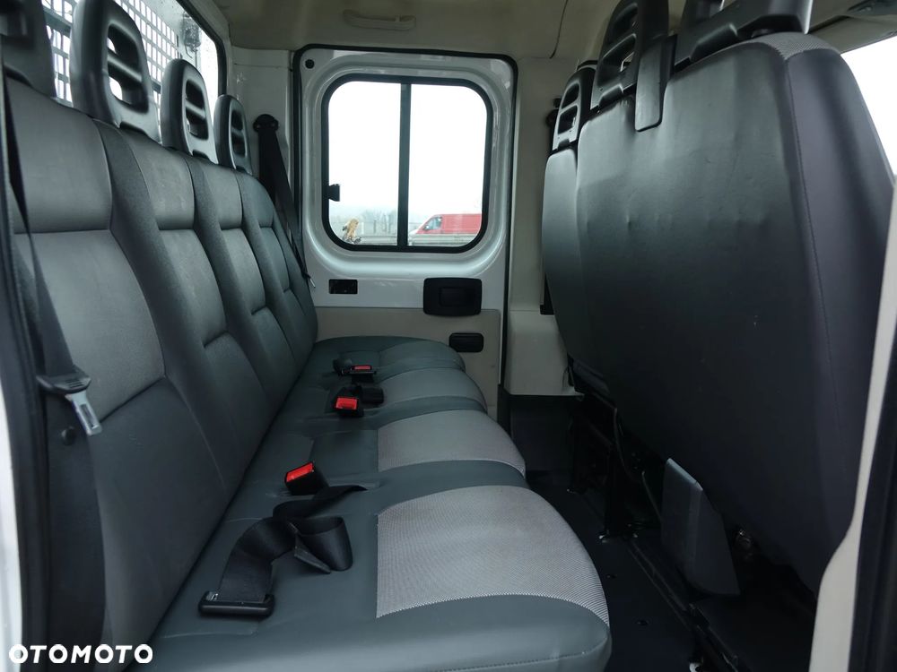 Peugeot Boxer 3.0 180 KM DOKA 7-osobowy skrzynia ładunkowa - 13