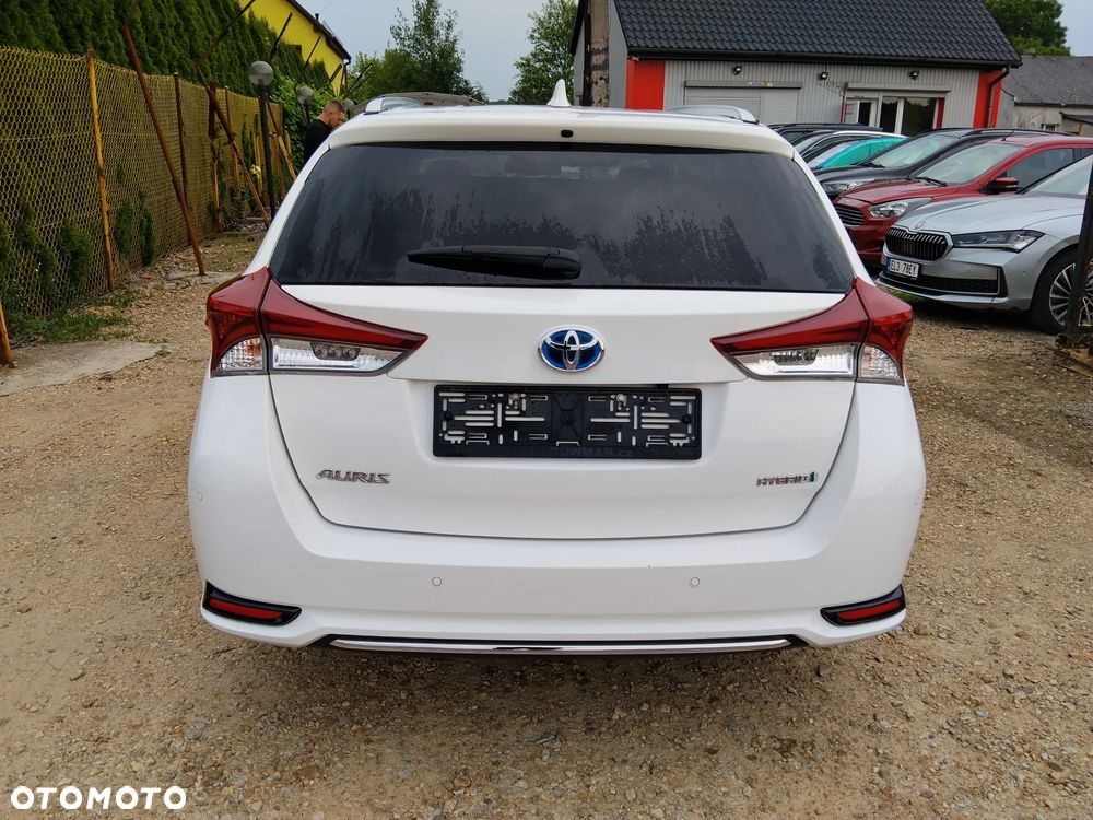 Toyota Auris Hybrid 135 Premium - 19