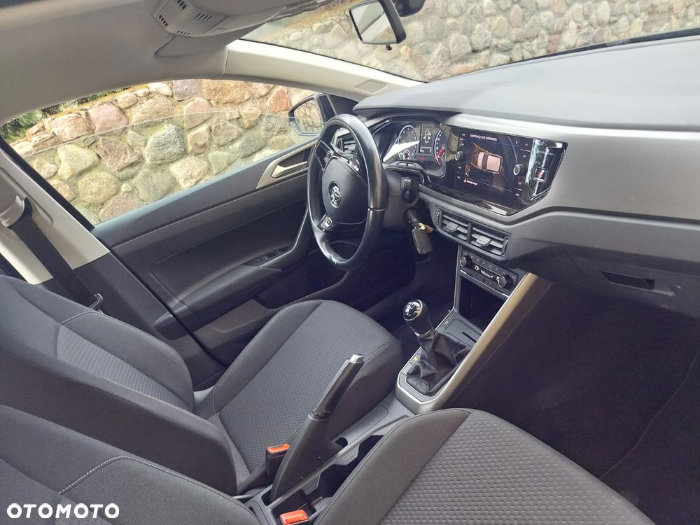 Volkswagen Polo - 19