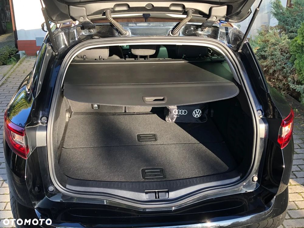 Renault Megane 1.5 Blue dCi Intens - 12