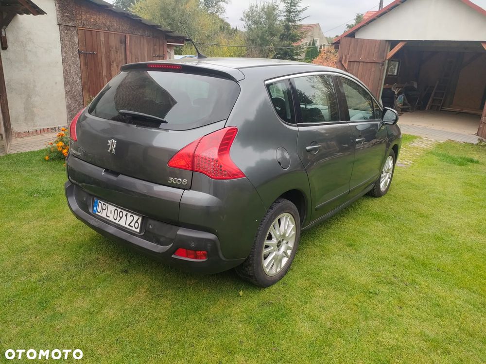 Peugeot 3008 HDi 150 Active - 4