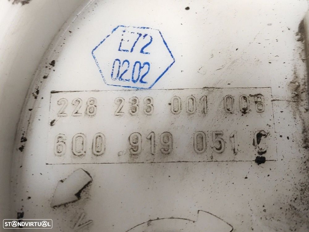SENSOR DE COMBUSTÍVEL VOLKSWAGEN POLO 2002 -6Q0919051C - 1