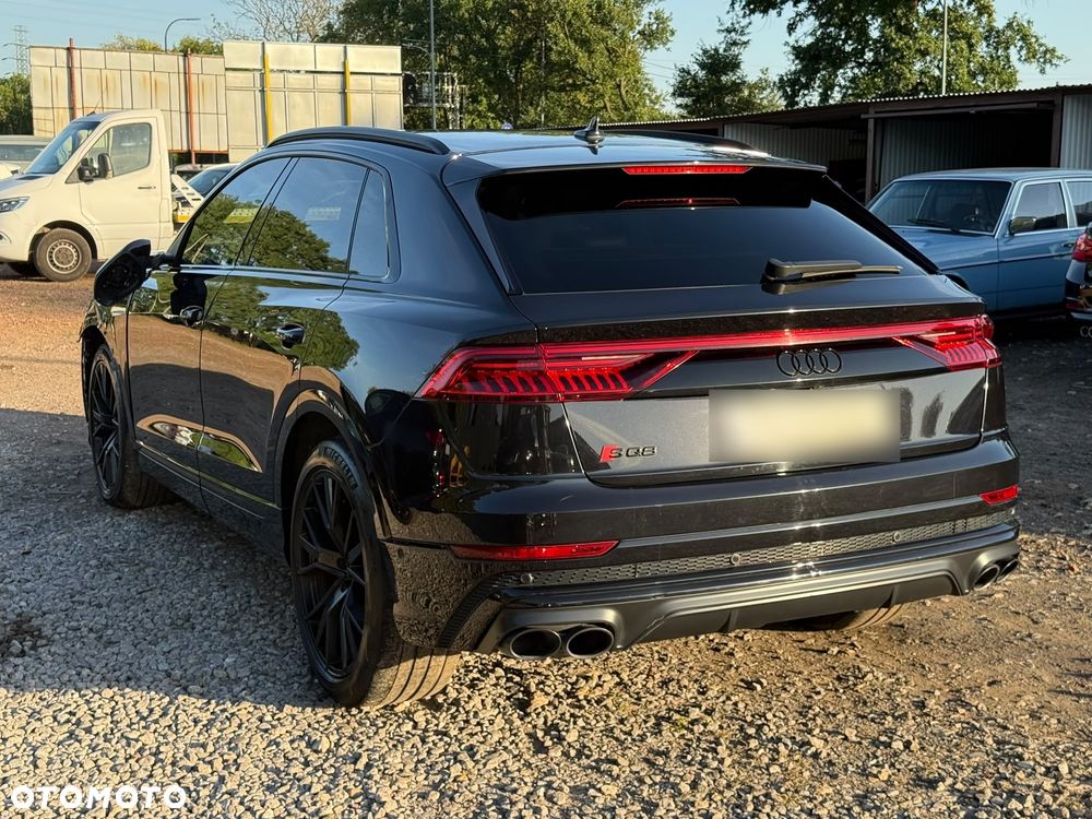 Audi Q8 - 12
