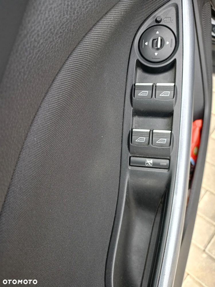 Ford Focus 1.0 EcoBoost Start-Stopp-System Titanium - 10