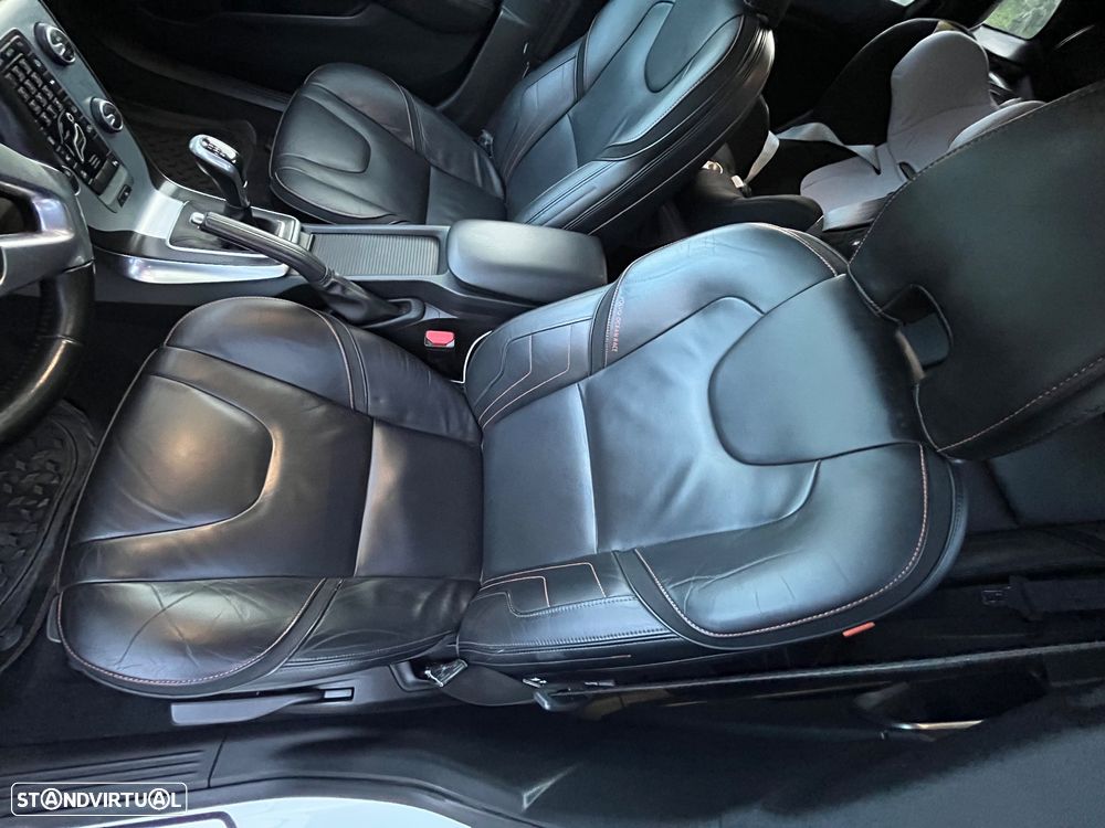 Volvo V40 2.0 D2 VOR - 13