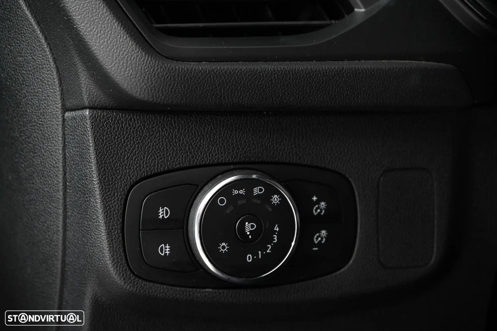 Ford Focus 1.0 EcoBoost MHEV ST-Line - 26