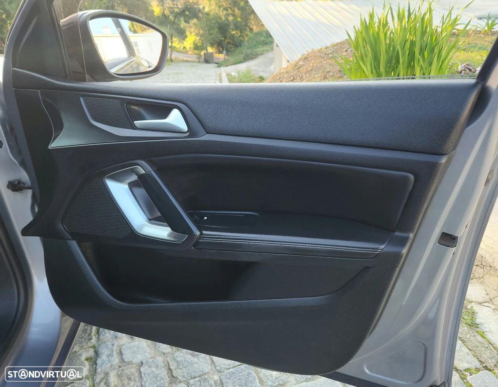 Peugeot 308 SW 1.6 e-HDi Allure J18 - 17