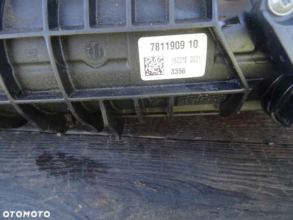 KOLEKTOR SSĄCY do BMW E90 E92 E93 70 F07 F10 3.0d N57 D30A 7811909 851947402 8570791 - 2