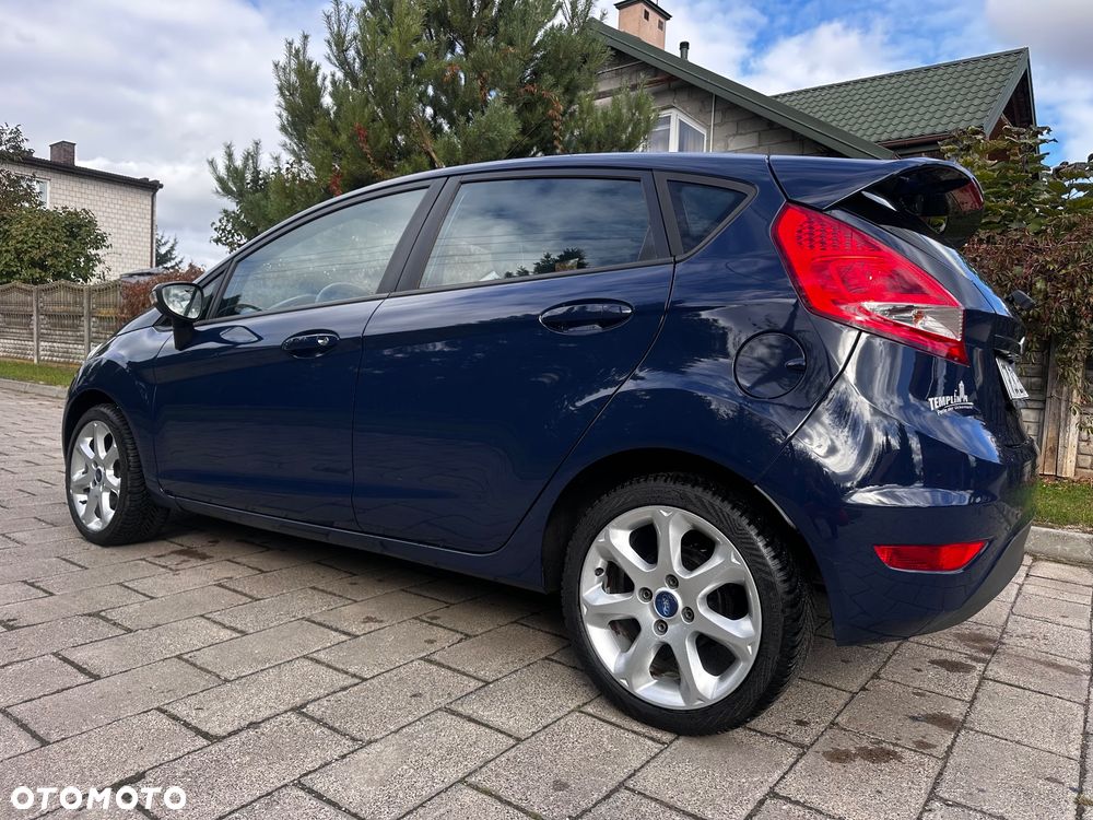 Ford Fiesta 1.4 Champions Edition - 11