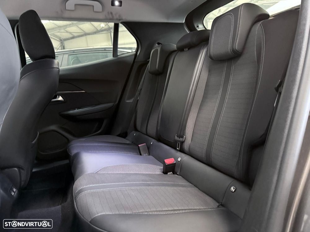 Peugeot 2008 1.2 PureTech Allure - 27