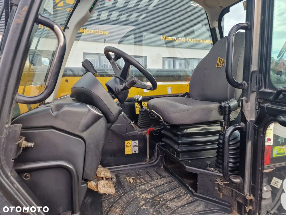 JCB 535-125 ładowarka teleskopowa - 8