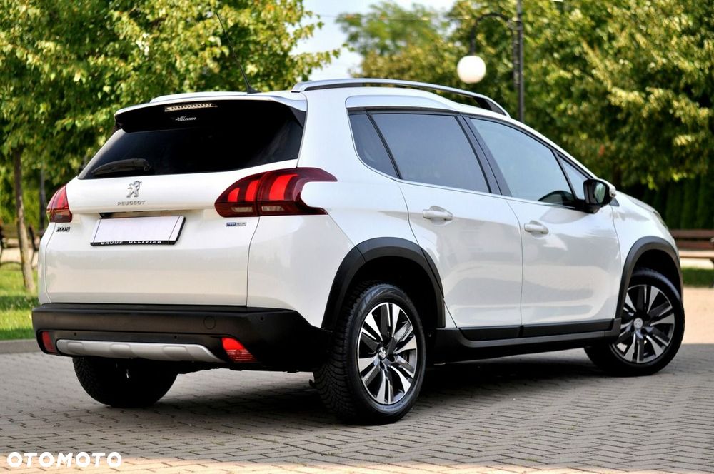Peugeot 2008 1.2 VTi Allure - 2