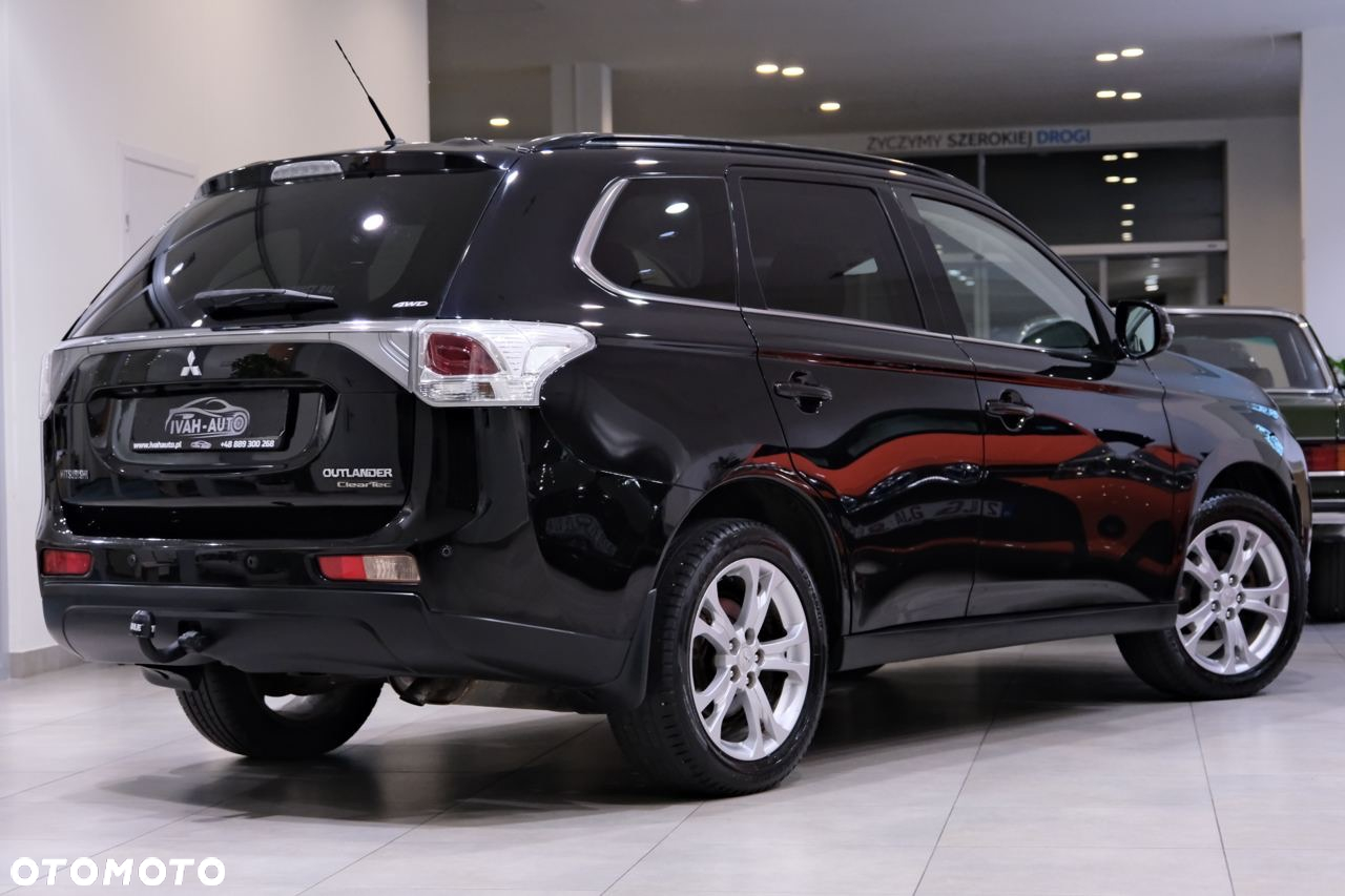 Mitsubishi Outlander 2.2 DI-D 4WD Diamant Edition - 16