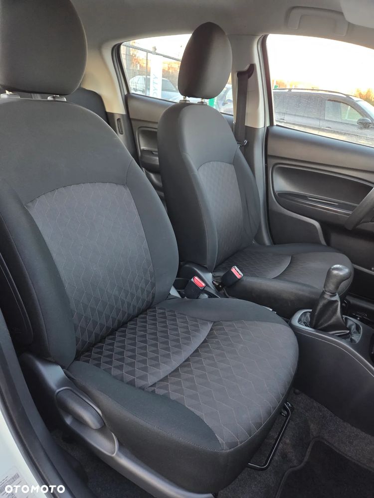 Mitsubishi Space Star 1.0 - 19