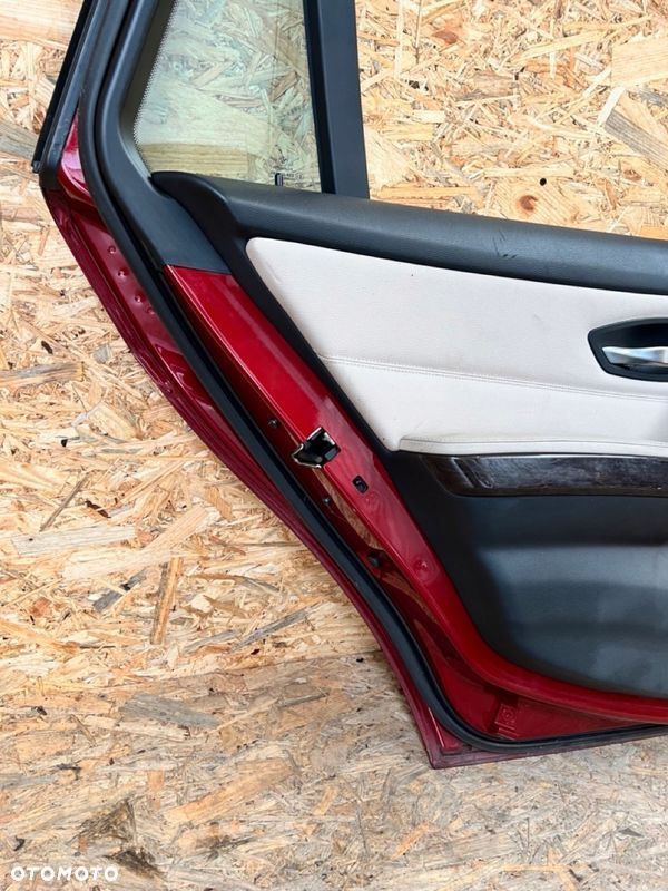 Drzwi TYLNE LEWE lewy tył BMW E90 KOMBI LIFT E91 Lakier: A82 - 12