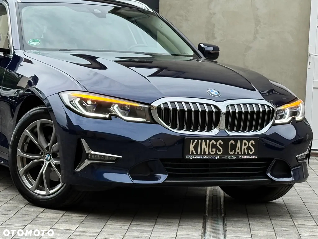 BMW Seria 3 320d Touring Luxury Line - 16
