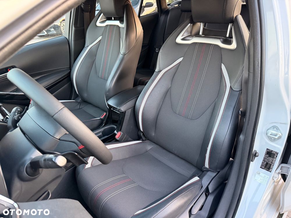 Toyota Corolla 2.0 Hybrid GR Sport - 24