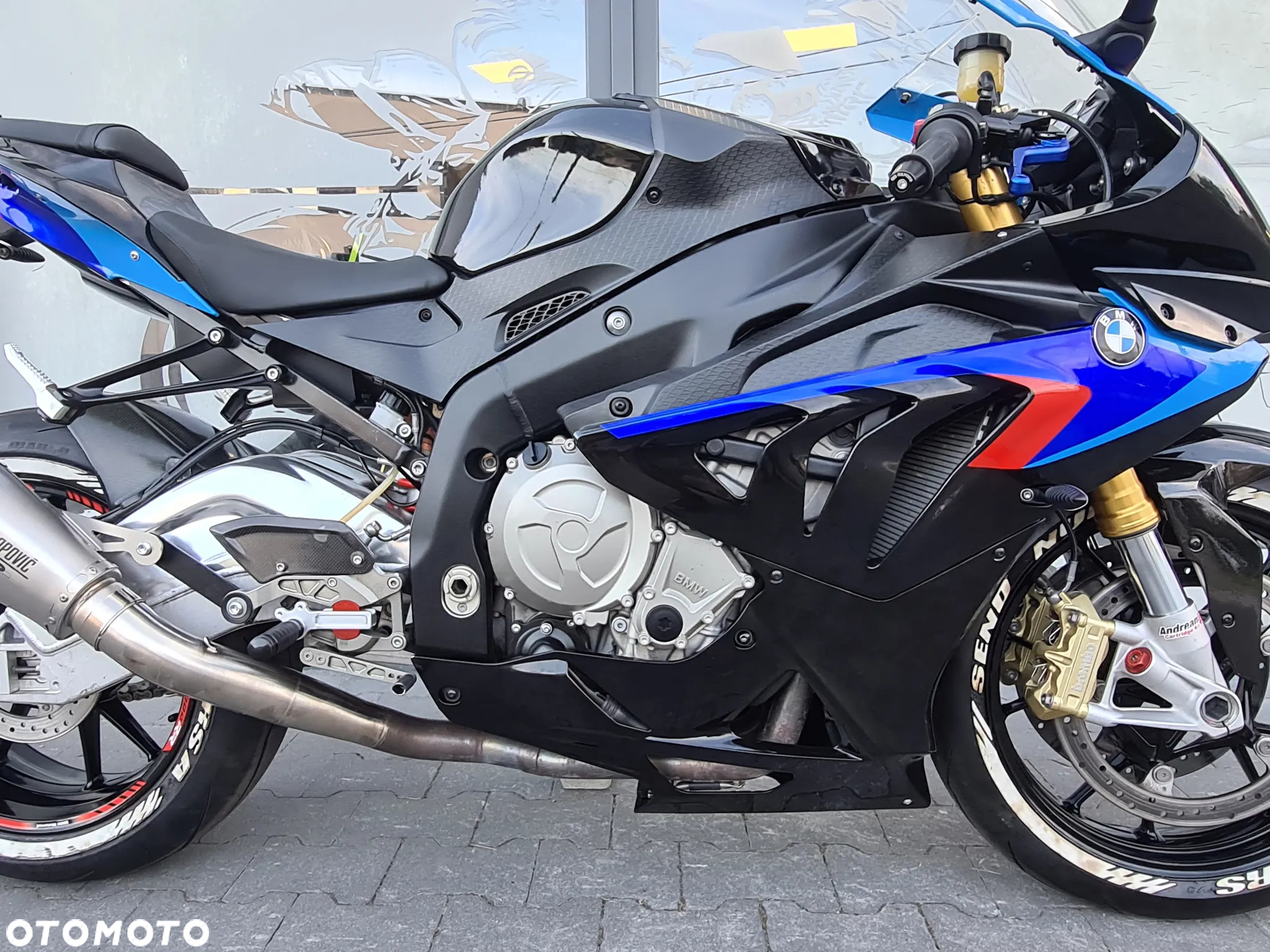 BMW S - 17