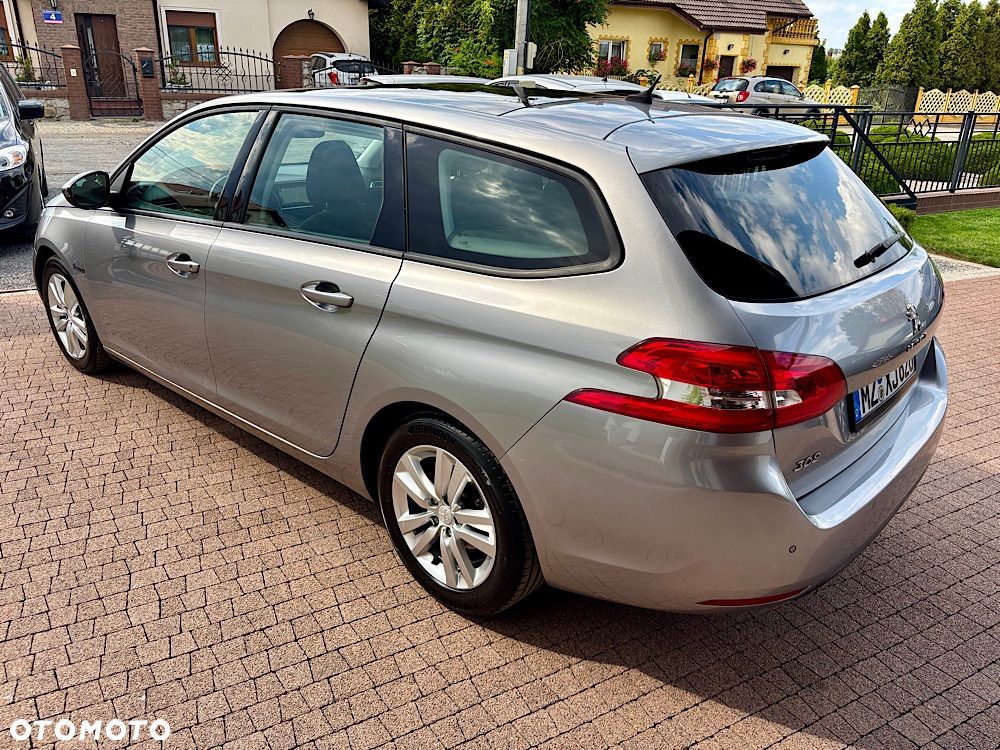 Peugeot 308 1.6 e-HDi Allure S&S - 30
