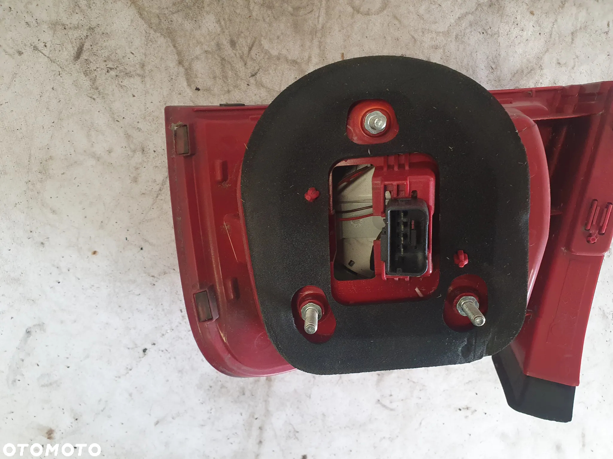 * LAMPA TYLNA PRAWA TYŁ PRAWO VOLKSWAGEN PASSAT B6 LED SEDAN - 7