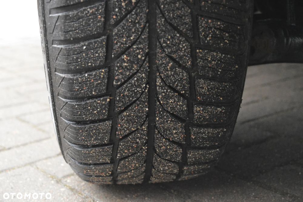 Ford Kuga 2.0 TDCi 4x4 Titanium - 28