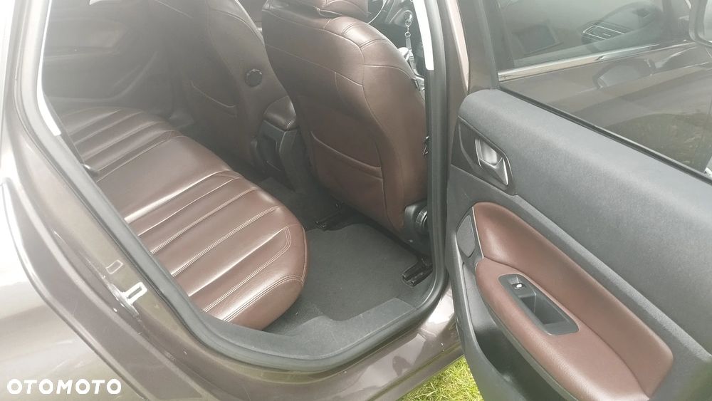 Peugeot 308 1.6 BlueHDi Allure S&S - 11