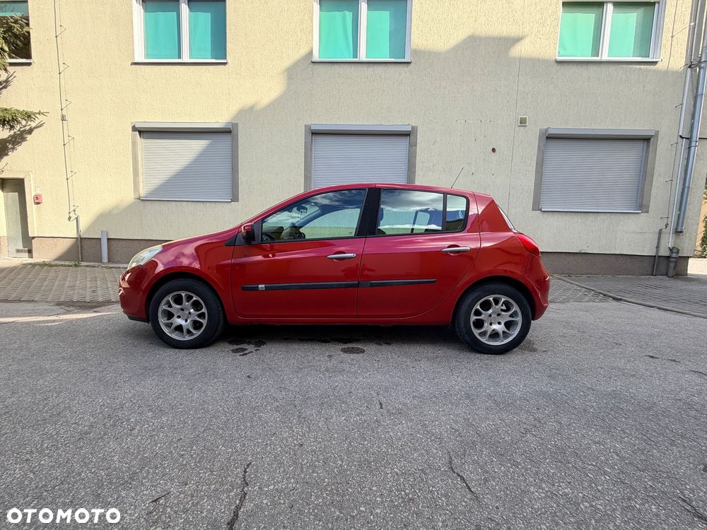 Renault Clio - 1