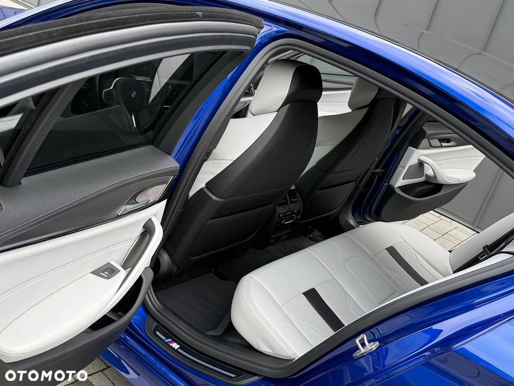 BMW M5 - 12