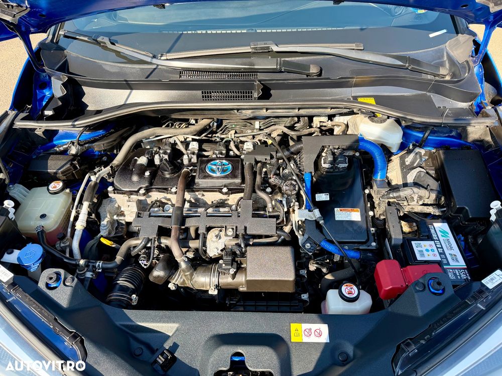 Toyota C-HR 1.8 HSD 4x2 CVT C-ult LED - 13