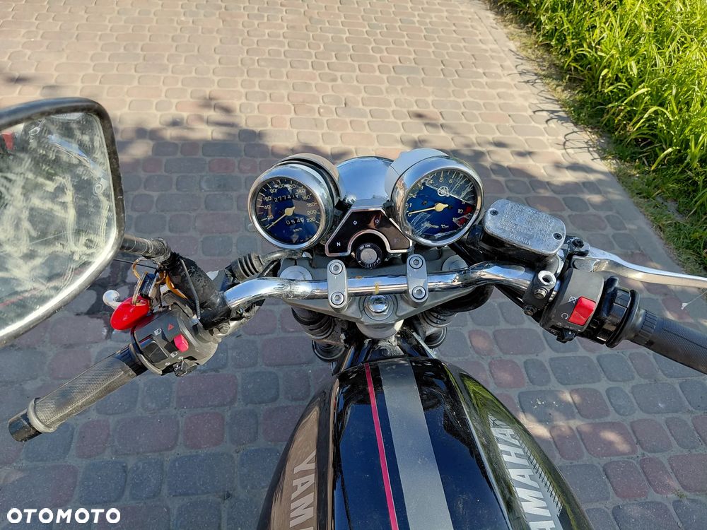 Yamaha XJ - 9