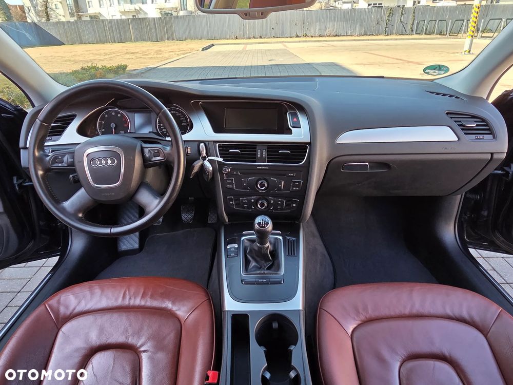 Audi A4 Avant 2.0 TFSI Ambiente - 22