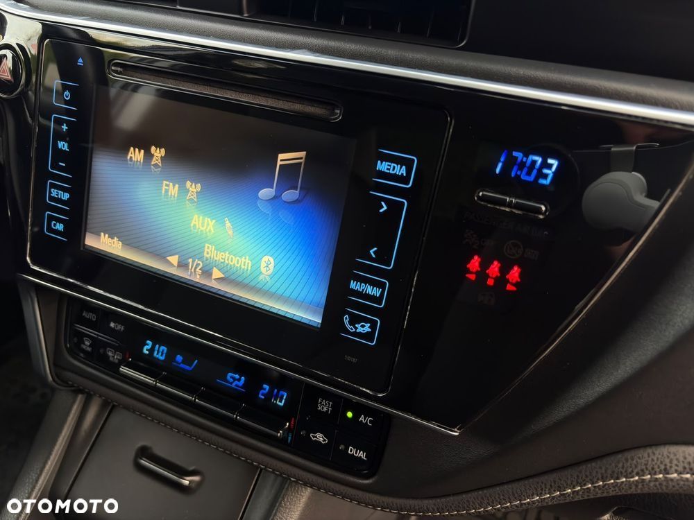 Toyota Corolla - 10