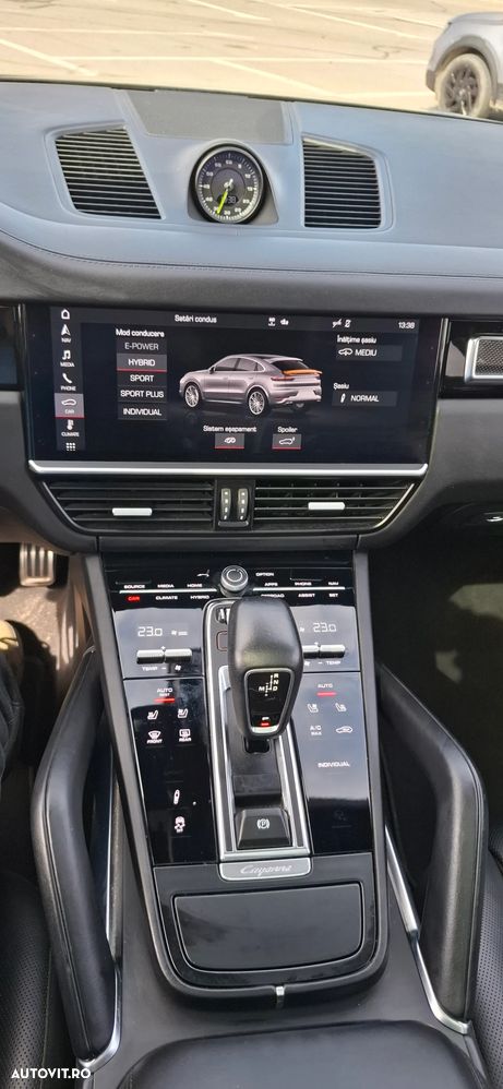 Porsche Cayenne Turbo S E-hybrid 4.0 - 11