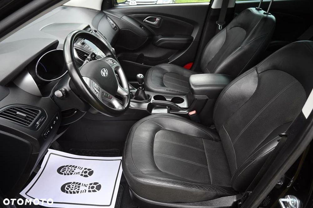 Hyundai ix35 1.6 2WD Fifa World Cup Edition - 27